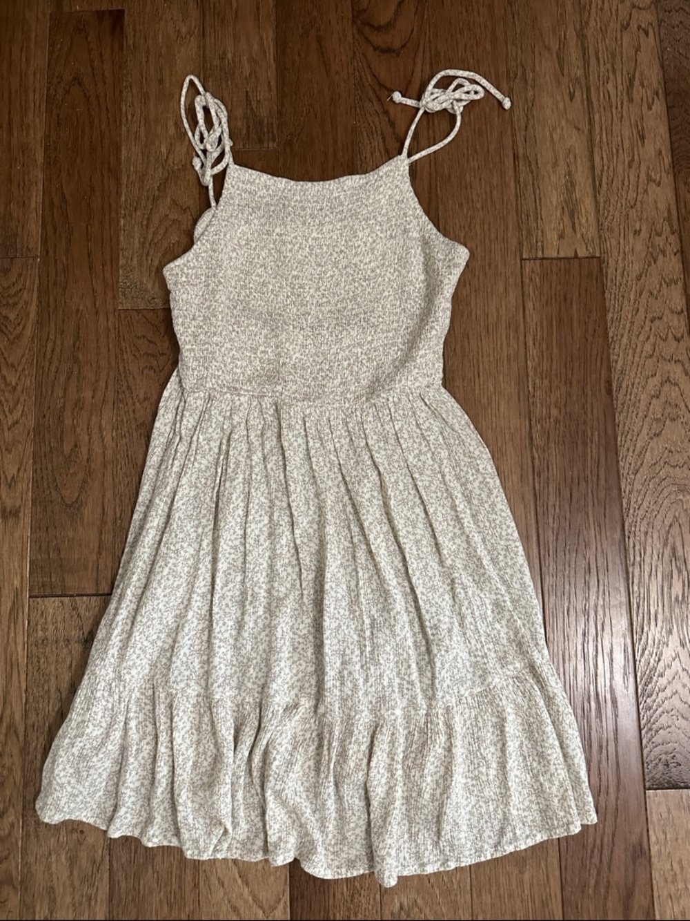 Hem & Thread Cream Ditsy Floral Tie-Shoulder Sundress